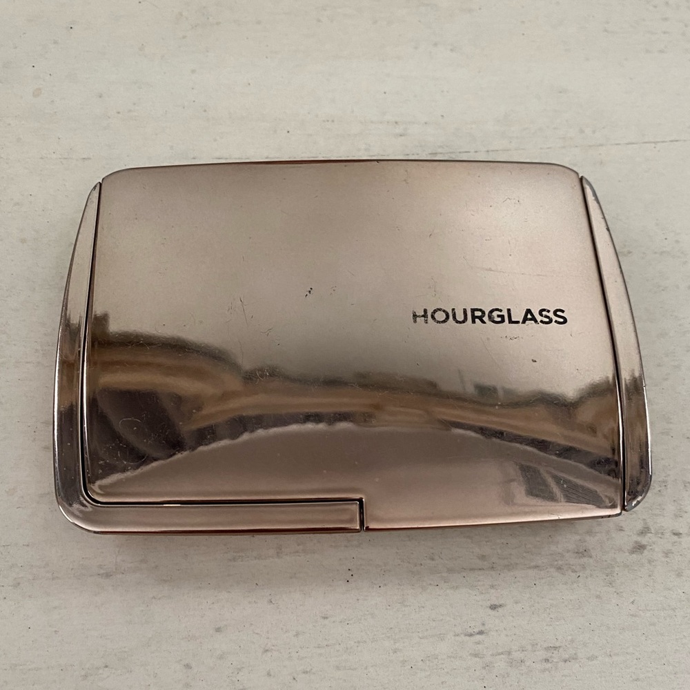 Hourglass Ambient Lighting